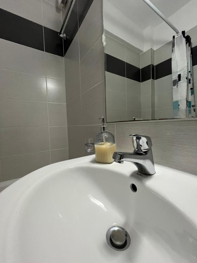 Olympian Luxury * Leptokaryá